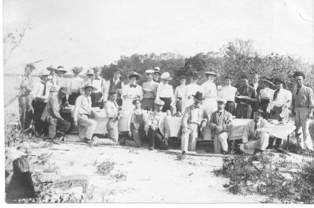 Picnic on Hickory Island - Apr